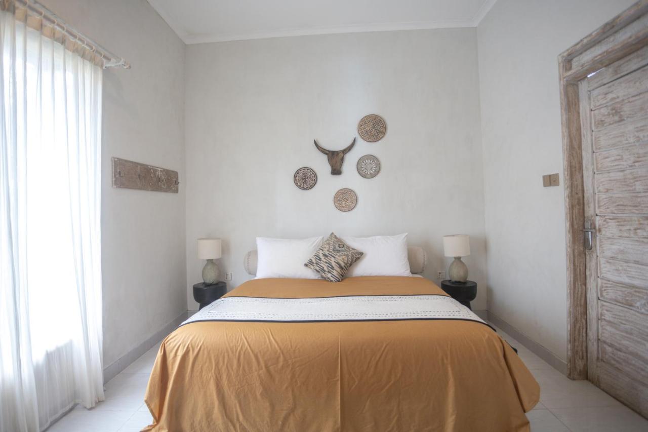 Gypsy Moon Bali Hostel Canggu  Exterior photo