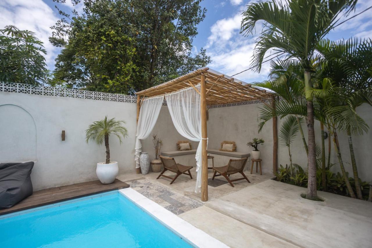 Gypsy Moon Bali Hostel Canggu  Exterior photo